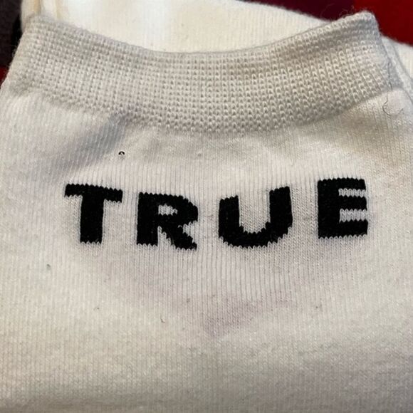 Kate Spade York 3 Pack Of Valentine’s Day Socks-true NWT Sz 4-10 - Picture 4 of 6